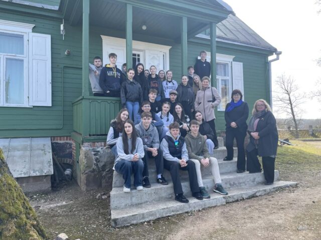 Messenger_creation_74B66AB5-1112-4E46-844C-CAAD412FB6EF